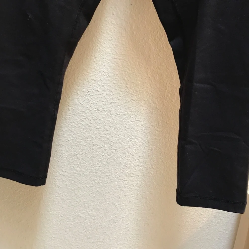 Lululemon Wunder Under III Crop. Black Size 10. Mid-rise. NWT - Picture 7 of 10